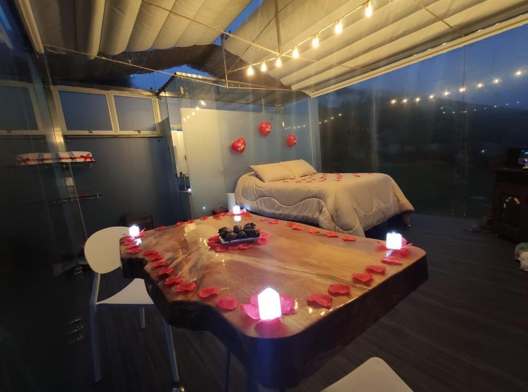 ホテル Glamping Cristal グアタビータ エクステリア 写真