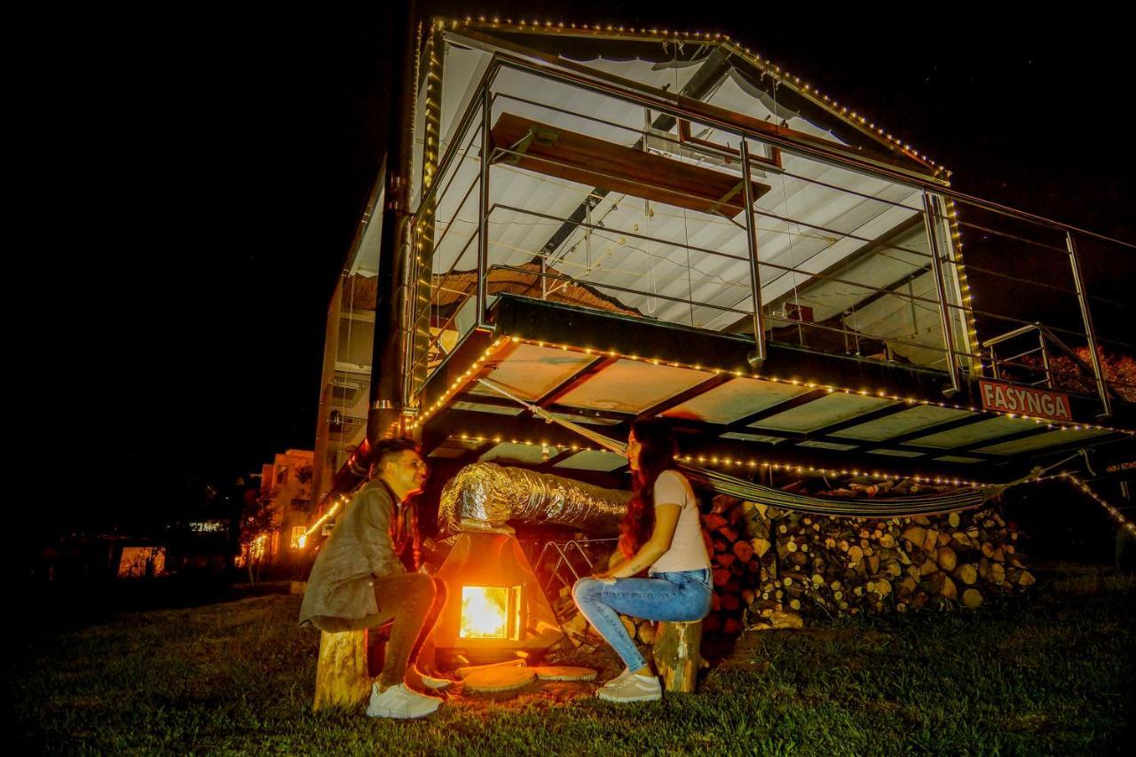 ホテル Glamping Cristal グアタビータ エクステリア 写真
